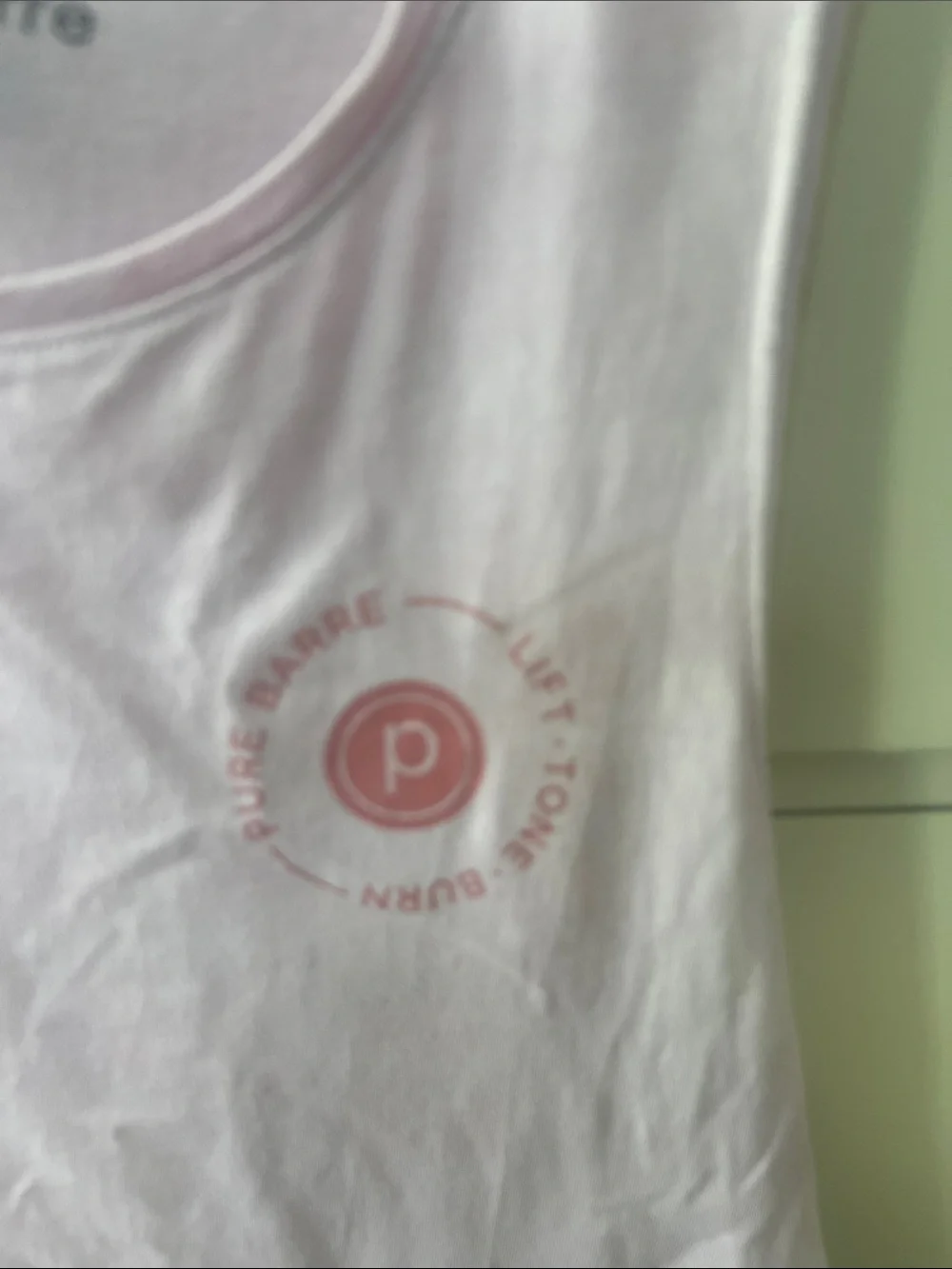 Pure Barre pink circle P logo tank top medium - Picture 2 of 4